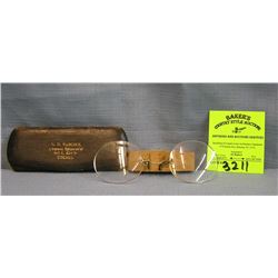 Pair of high quality reading glasses