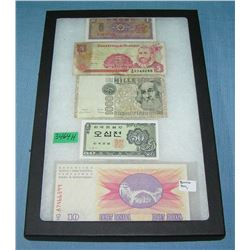 Group of vintage World currency