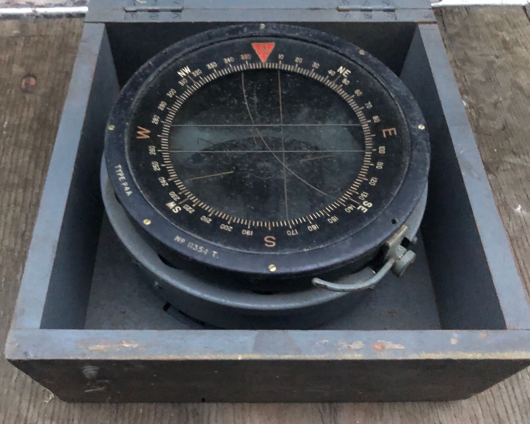 VINTAGE RAF TYPE P4A COMPASS - Kidd Family Auctions