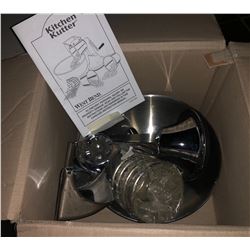 VINTAGE WEST BEND KITCHEN KUTTER - AS NEW