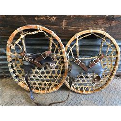 VINTAGE BEAR-PAW SNOW SHOES
