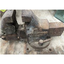 REED MFG CO. ANTIQUE VICE