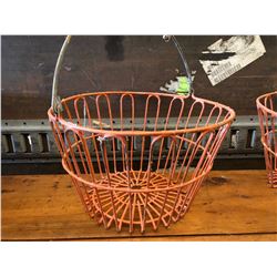 VINTAGE WIRE EGG BASKET