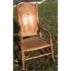 RESTORED 1900'S ANTIQUE ROCKING CHAIR.