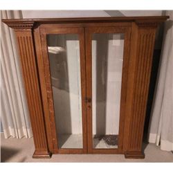 QUALITY WOOD CHINA CABINET