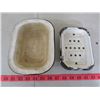 Image 1 : TWO PIECES OF ENAMEL WEAR (DISH, SOAP DISH)