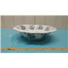 Image 2 : PORCELAIN WASH BASIN