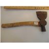 Image 2 : ANTIQUE THROWING AXE STYLE HAMMER /AXE