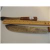 Image 4 : TWO OLD WOODEN HANDLED KNIVES (NO MARKINGS)