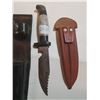 Image 5 : 2 KNIVES IN SHEATH
