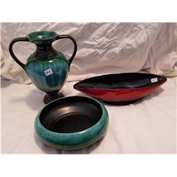 BLUE AND RED BOWLS WITH LARGE VASE
