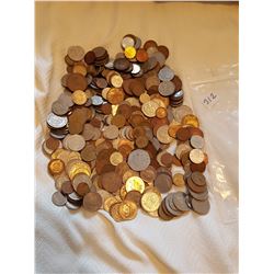 4 POUNDS OF FORIEGN COINS