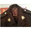 Image 6 : RCMP BROWN SURGE WITH SHOULDER BADGES AND CRESTS