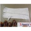Image 4 : LOT OF SHOE STRETCHERS, GLOVES AND 1938 LIBERTY MAGAZINE