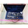 Image 1 : CLARINET AND CASE
