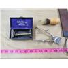 Image 2 : LOT OF SHAVING ACCESSORIES (RAZOR, CLIPPERS, ETC.)