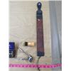 Image 3 : LOT OF SHAVING ACCESSORIES (RAZOR, CLIPPERS, ETC.)