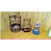 Image 1 : Lot of 3 assorted items (well, chair, musical clock)