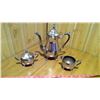 Image 1 : Silver plated tea set (tea pot, sugar, cream *missing lid*)