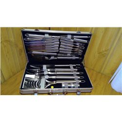 BBQ untensil set (brand new)
