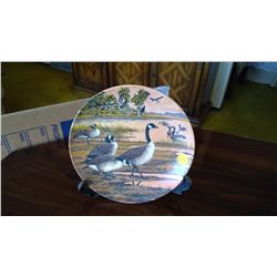 Canadian Wildlife Federation Wings upon the wind "Winter Home" decorative plate 1954 B