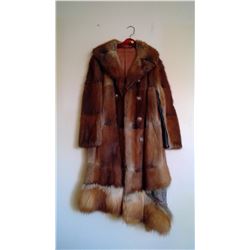 Ladies Fur Coat (needs repair) 15" sleeve 39" back 21" chest