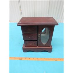 JEWELRY BOX (9" X 4" X 8.5")