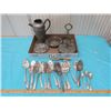Image 1 : LOT OF SILVER PLATED ITEMS (SPOONS, SERVING UTENSILS, ETC.)
