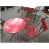 Image 1 : METAL TABLE AND TWO CHAIRS (TABLE 28" X 23")