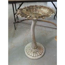 BIRD BATH (28" X 17.5")