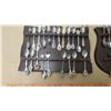 Image 3 : LOT OF ASSORTED DISPLAY RACKS AND SPOONS