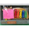 Image 2 : CHILDRENS XYLEPHONE AND ALLIGATOR BOOK