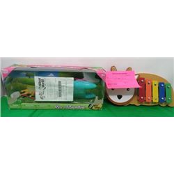 CHILDRENS XYLEPHONE AND HER ADVENTURE TOY SET