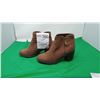 Image 1 : ANKLE BOOTS - SIZE 8