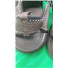 Image 4 : CROCS MENS SIZE 11