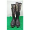Image 1 : REDHEAD BRAND YOUTH 4M (2 DIFFERENT BOOTS, BOTH SIZE 4)