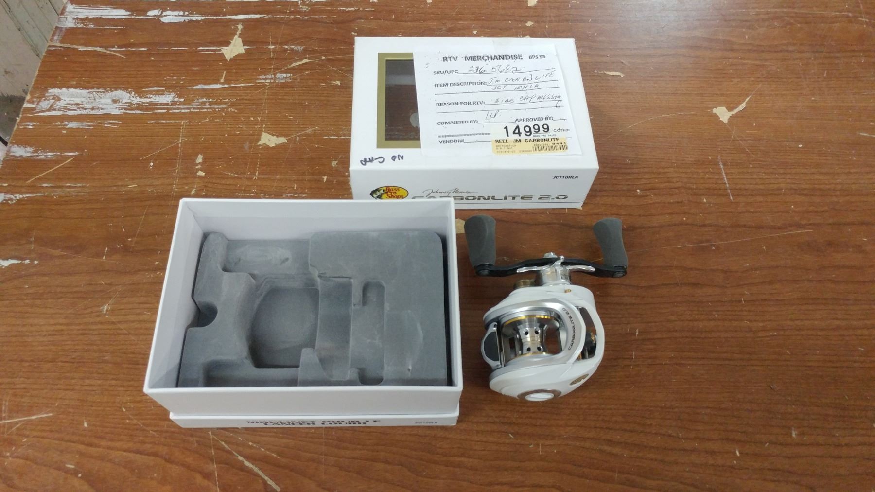 JOHNNY MORRIS CARBONLITE 2.0 BAITCAST REEL