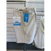 Image 2 : Qty 2 Men's Haggar Cool 18 Pro Pleated Shorts Expandable Waist Size 42W