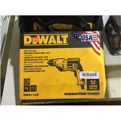 Dewalt 3/8" Keyless Chuck Drill Kit