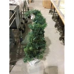 Christmas Tree pre lit 4 ft in pot