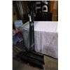 Image 1 : 3 NEW SNOW SHOVELS