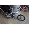 Image 1 : BLACK AND WHITE NO NAME BMX BIKE