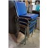 Image 1 : 5 BLUE STACKING CHAIRS 2 W/ ARMS