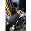 Image 2 : 8 PAIRS OF SKIS, 2 SNOWBOARDS, AND 2 PAIRS OF SNOWBOARD BOOTS