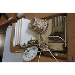 BOX OF COLLECTOR PLATES AND VINTAGE WALL LAMP