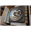 Image 4 : BOX OF COLLECTOR PLATES AND PIMPERNEL PLACEMATS