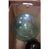 Image 2 : 2 GLASS FISH FLOATS