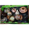 Image 3 : 2 TRAYS OF STUDIO AND OTHER POTTERY