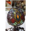 Image 2 : LEADED GLASS TABLE LAMP