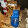 Image 1 : WOOD CANNISTER SET AND BLUE OIL LANTERN